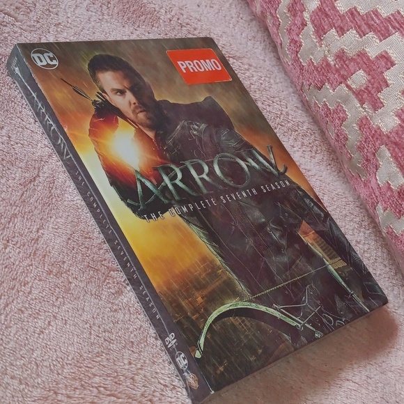 Arrow  The complete 7 season  new - Picture 3 of 4